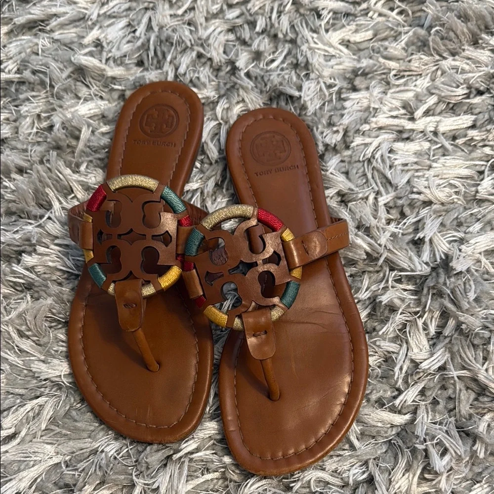 Tory Burch Brown Leather Logo Thong Sandals with Multicolor Accent